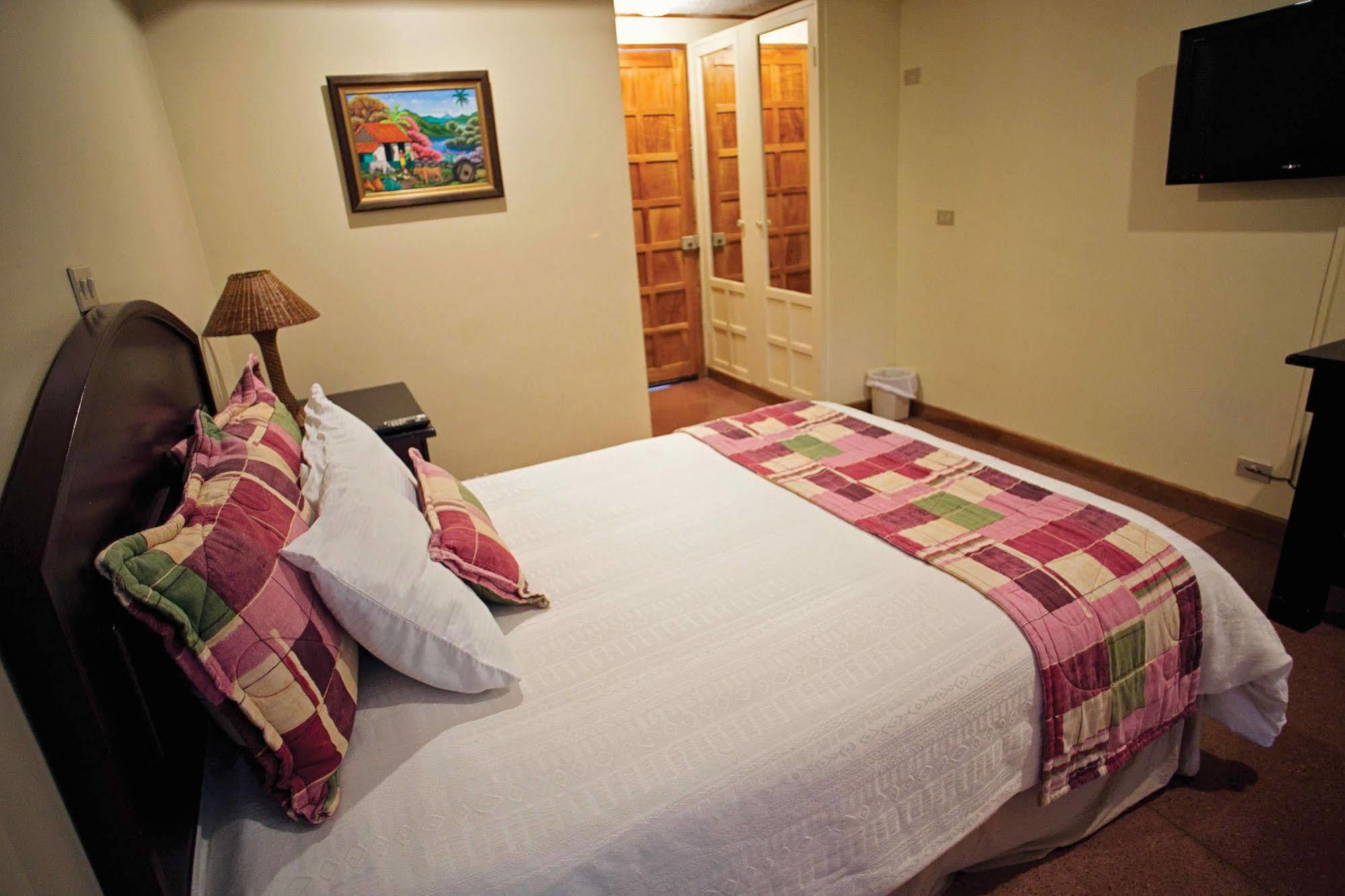 Hotel Cana Brava Inn Canas Экстерьер фото